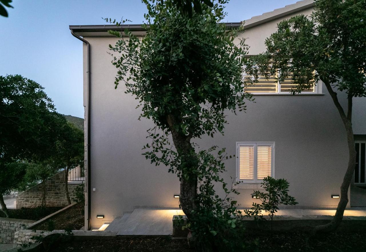 The Plaza Apartment Prizba Ngoại thất bức ảnh