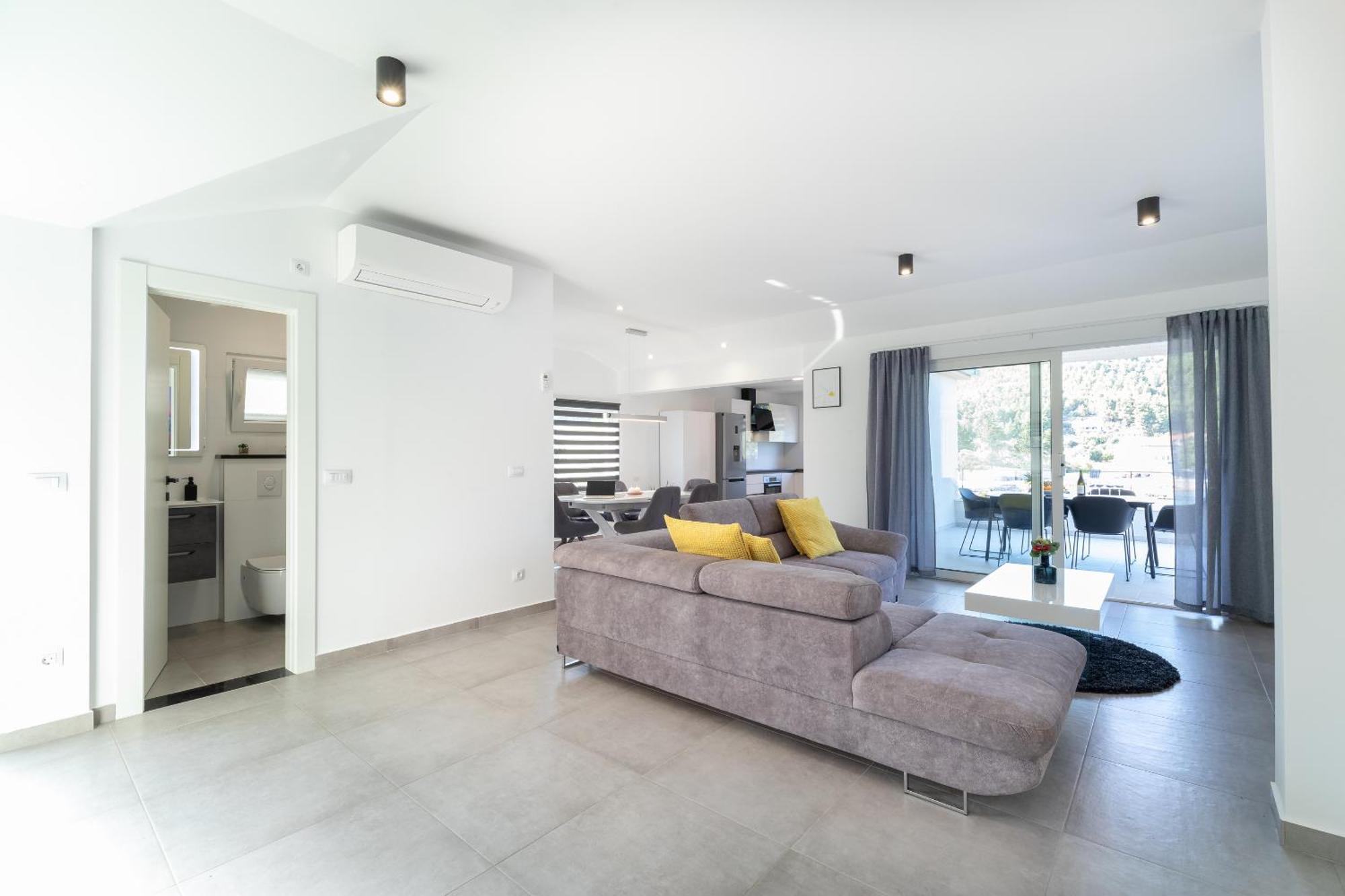 The Plaza Apartment Prizba Ngoại thất bức ảnh